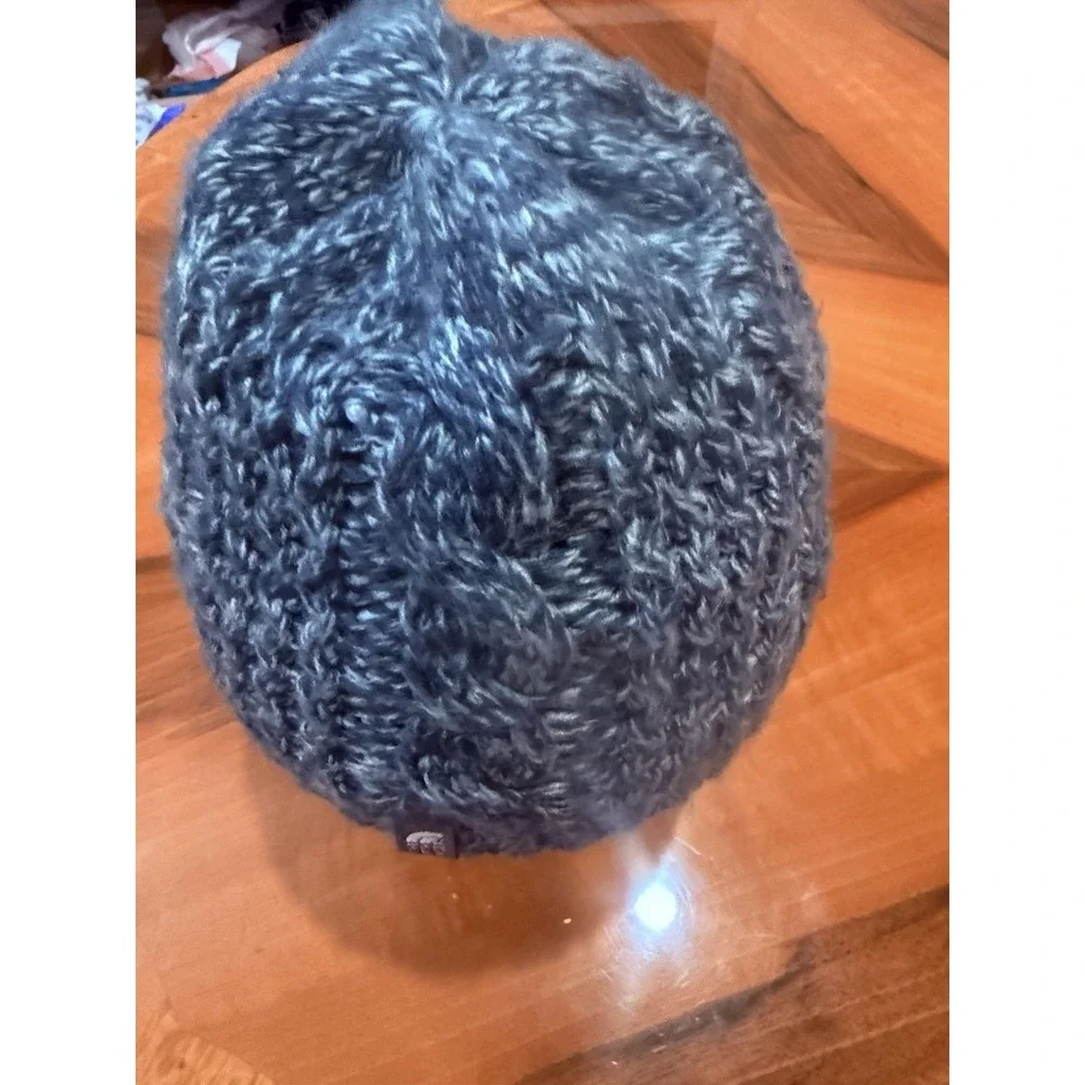 The North Face Cable Knit Beanie Color Blue * Pre Owned‎